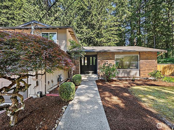 2nd image of 11315 83rd Avenue SW