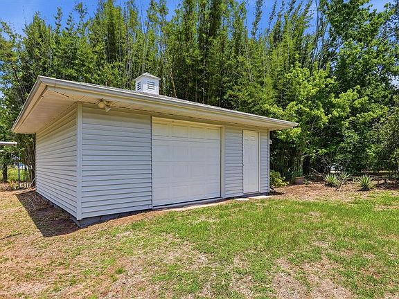 5th image of 22481 Madelyn Ave