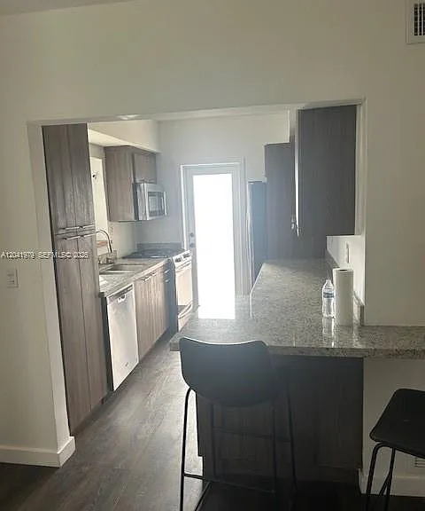1785 Calais Dr #5 — Photo 3