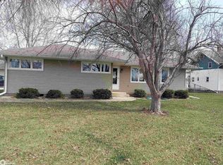 404 Main St W, State Center, IA 50247