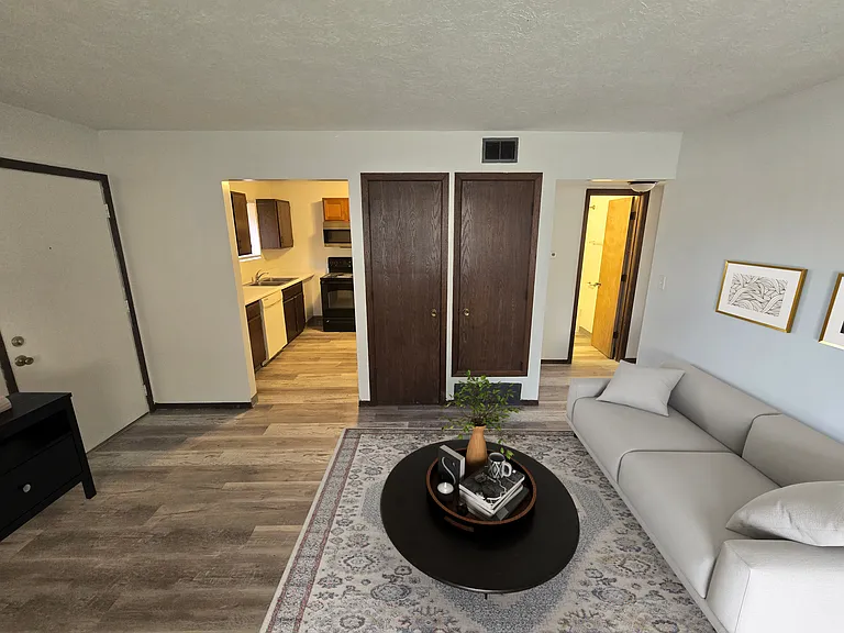 1321 SW 10th St — Photo 11