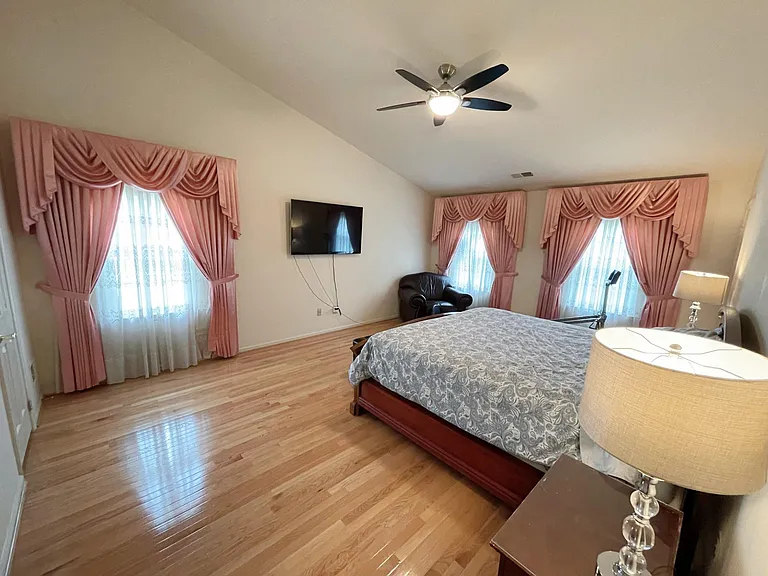 10804 Willow Run Ct — Photo 24
