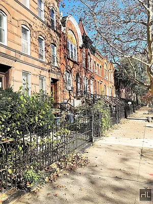 Rented by Highline Residential | media 25