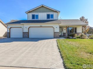 9016 Plainsman Dr, Wellington, CO 80549