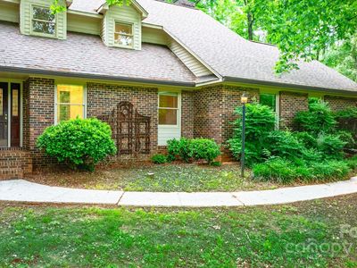 1080 Rolling Green Dr, Newton, NC, 28658