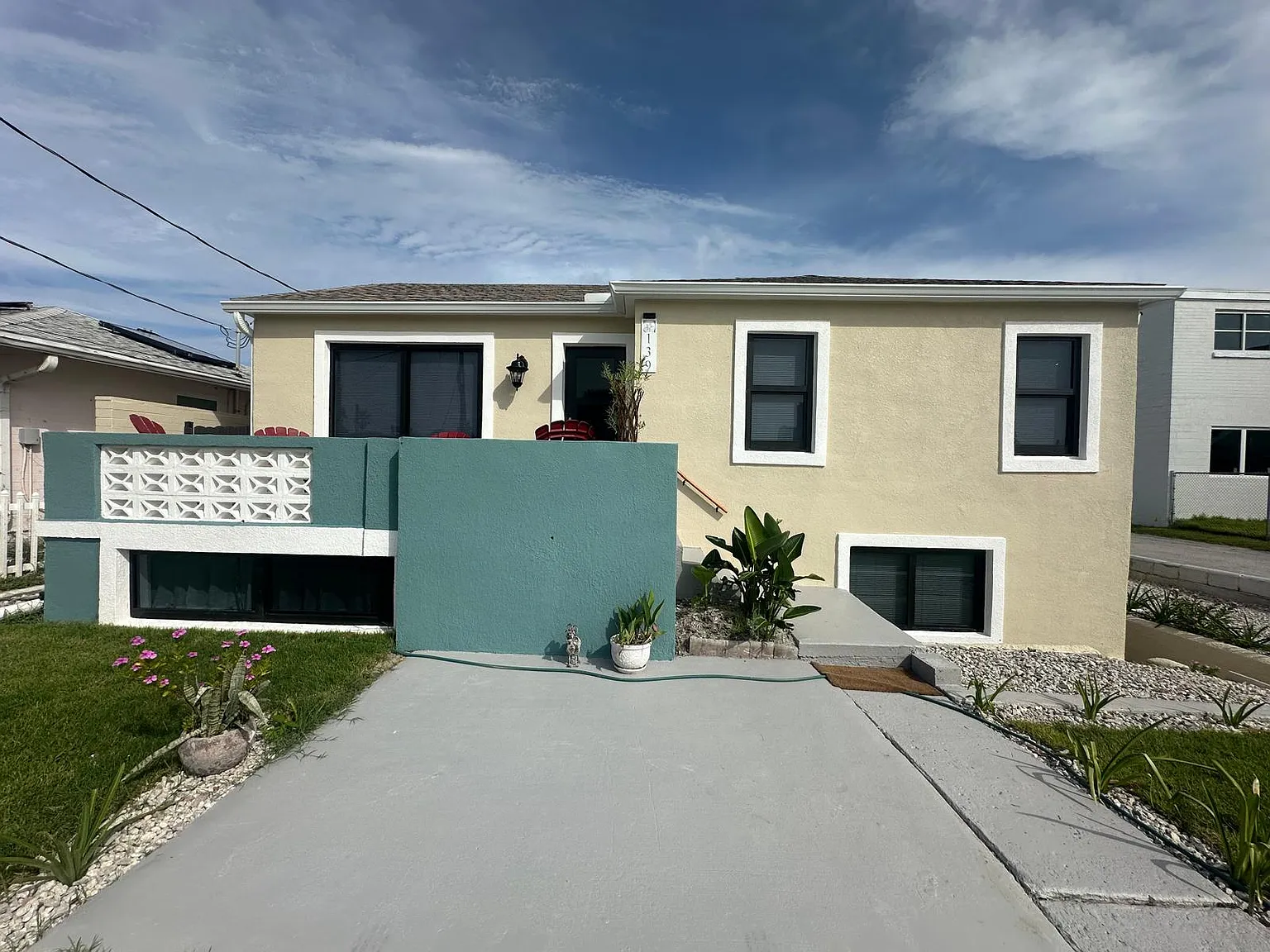 4 bed, 1954 sqft, $3,050 — Photo 1