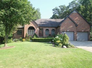 380 Tremont Ct, Valparaiso, IN 46385