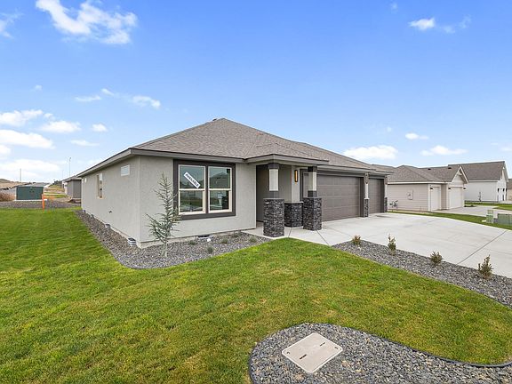 2nd image of 10402 Kokanee Dr