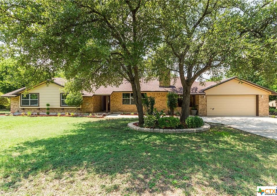 1st image of 204 Spanish Oaks Dr