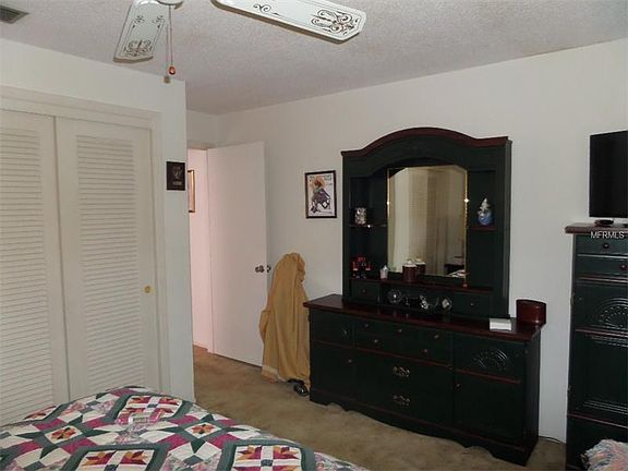 5th image of 10044 39th Way N