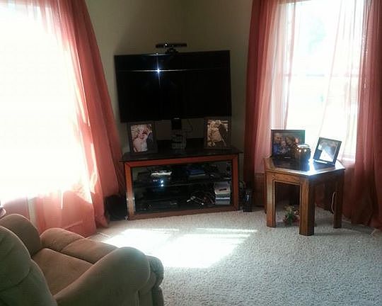 3rd image of 2724 College Ave