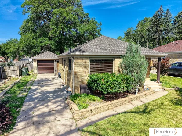 1335 S 50th St, Lincoln, NE 68510