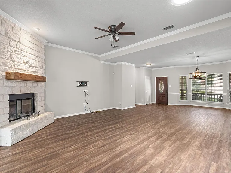2900 Brandy Ln — Photo 3