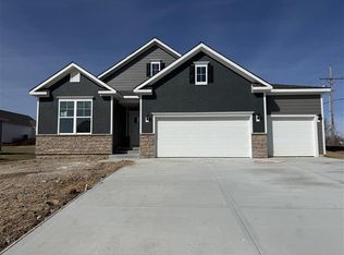 20754 W 188th Ter, Spring Hill, KS 66083