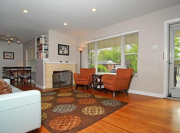 3rd image of 5951 Childress Ave