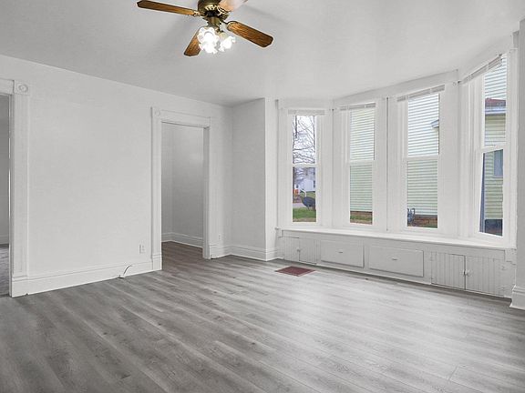 3rd image of 64 East St