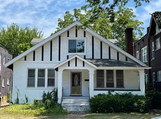 2510 Bellevue Ave, Saint Louis, MO 63143