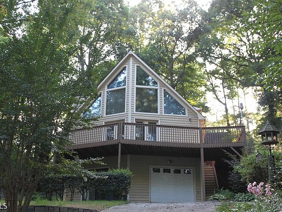 2nd image of 8781 Lake Dr