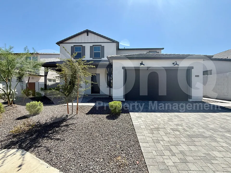 2700 N 216th Ave