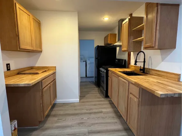 23 Garden St APT 1, Amsterdam, NY 12010