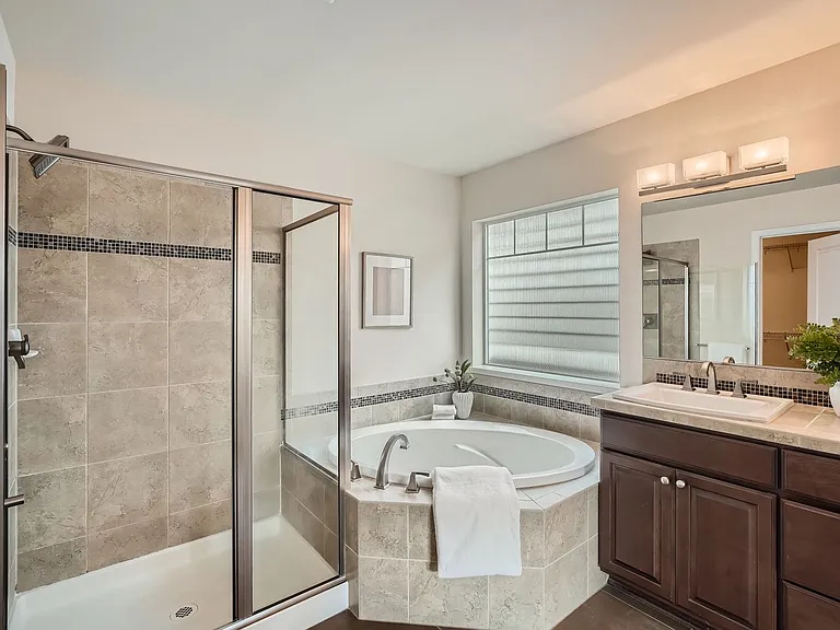 10502 SE 10th Ct — Photo 21