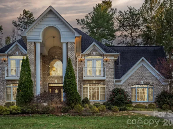 510 Stonecroft Ct SE #32, Lenoir, NC 28645