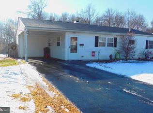 12 Manor Rd, Elkton, MD 21921