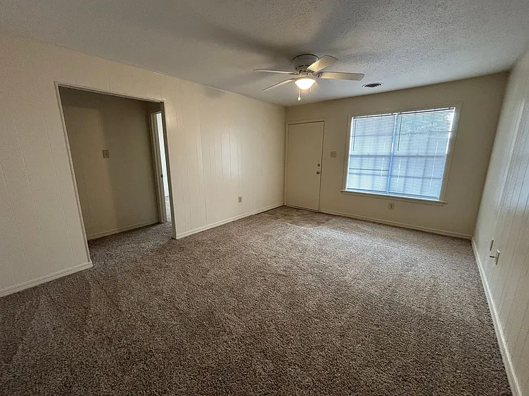 1810 S Erie Ave #1-4 — Photo 8