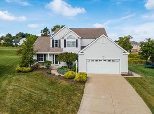 210 Creekview Cir, Wadsworth, OH 44281
