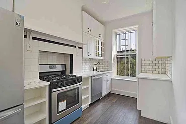 Rented by Garfield Realty 