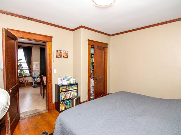 lewiston-maine-125392318 picture