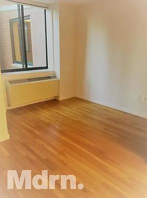 Rented by Mdrn Residential | media 28