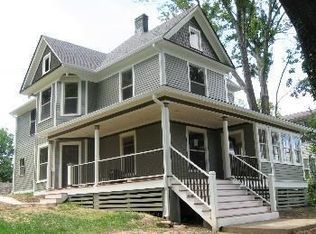 412 2nd St, Radford, VA 24141