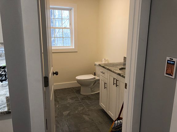 4th image of 30 Milford St
