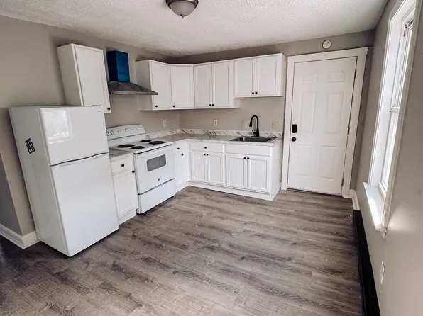 13 Oak St #17, Vernon Rockville, CT 06066