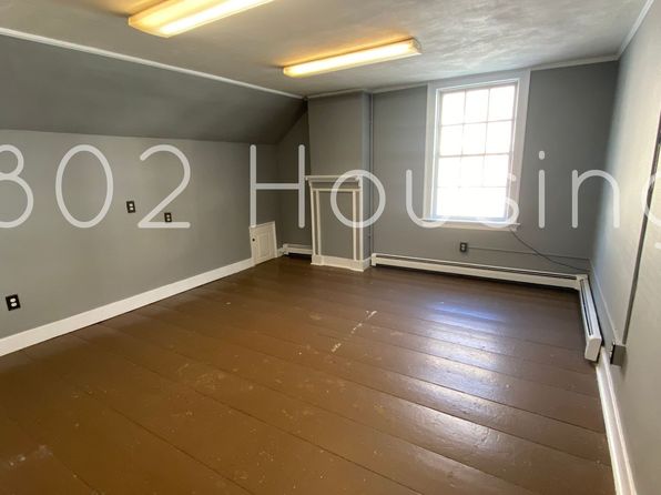 102 S Main St, Bethel, VT 05032