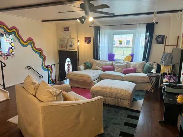 921 Elm Rd, Baltimore, MD 21227