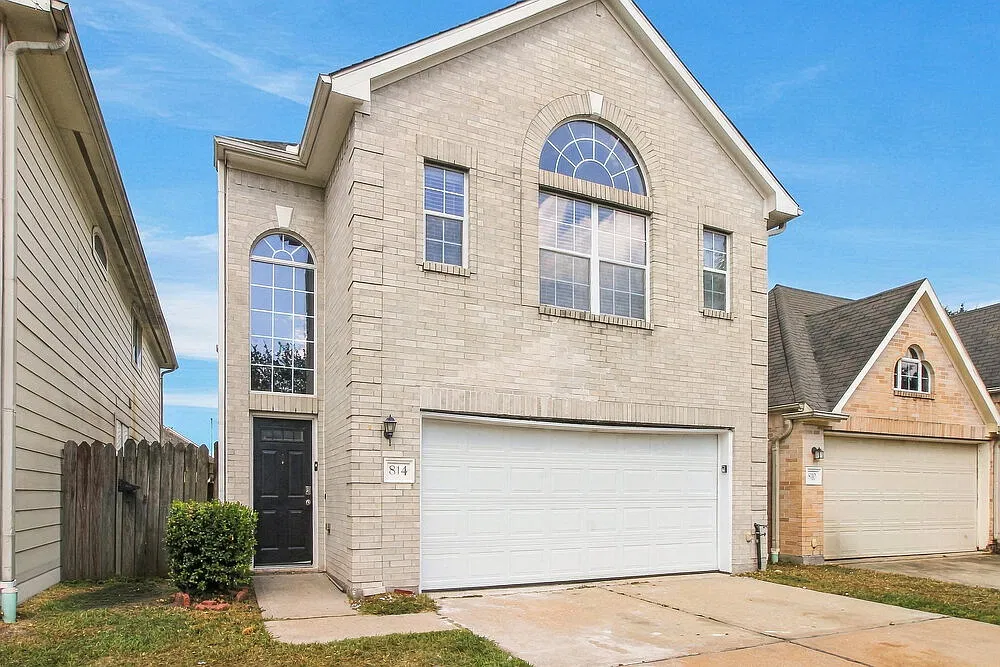 3 bed, 2.0 bath, 1676 sqft, $1,870 — Photo 4