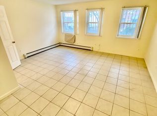 26-54 29th St #1, Astoria, NY 11102