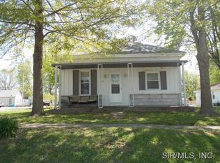 203 S Main St, Medora, IL 62063