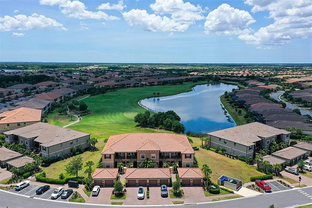 2 bed, 2.0 bath, 1528 sqft, $3,200 — Photo 1