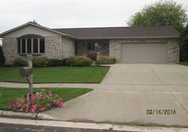 1st image of 2215 Cindy Ln