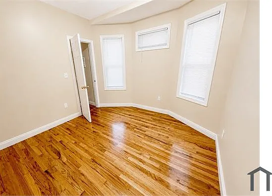 19 Dunlap St #1 — Photo 3