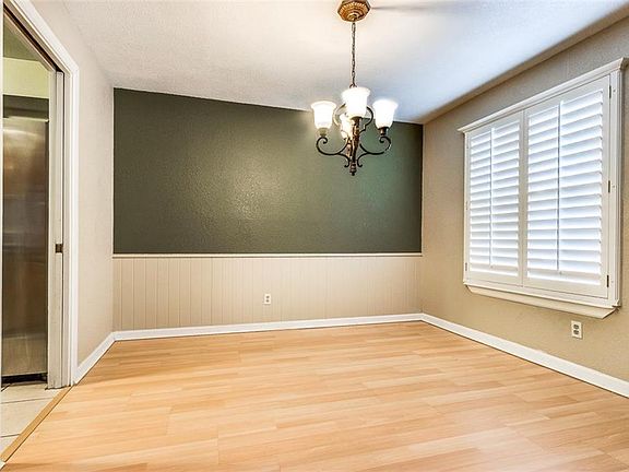 4th image of 10312 Camwood Dr