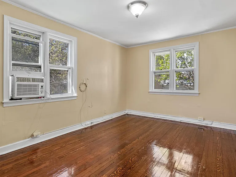 90 W 43rd St #3 — Photo 13