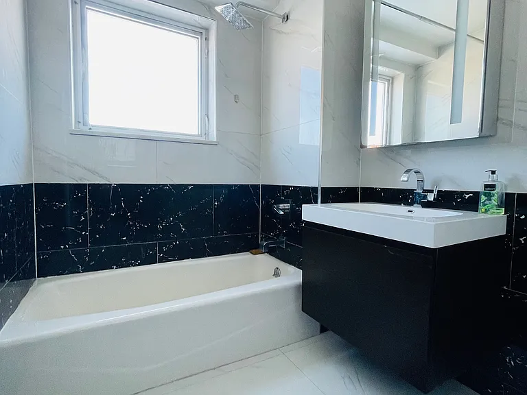 142-38 37th Ave #7 — Photo 4
