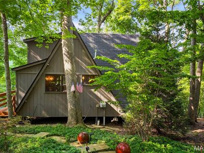 695 Shadow View Dr, Innsbrook, MO, 63390