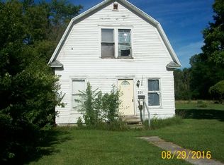 201 North St, Woodland, IL 60974
