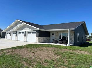 461 Larkspur Way, Sheldon, IA 51201