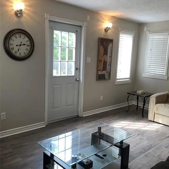 17 Sterling St #UPPER — Photo 16
